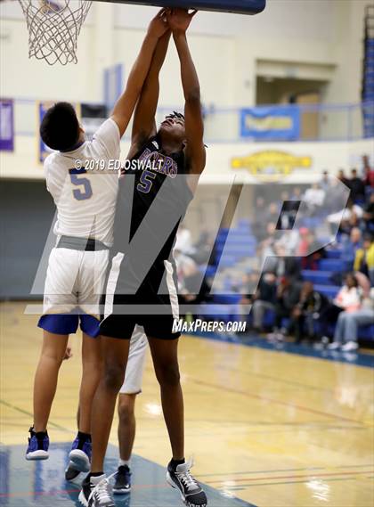 Thumbnail 2 in Grant vs. Newark Memorial (Nor Cal Tip Off Classic) photogallery.