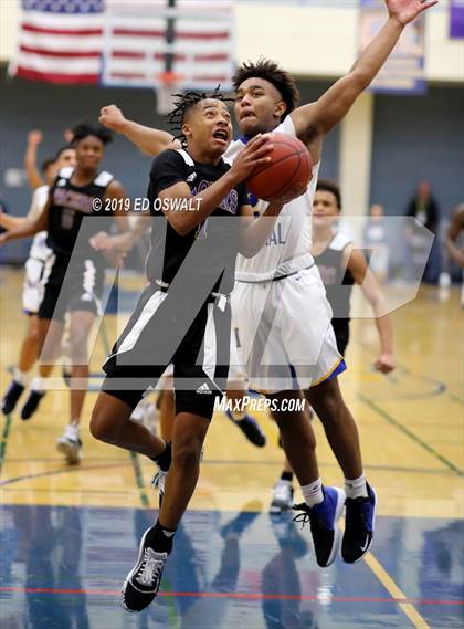 Thumbnail 3 in Grant vs. Newark Memorial (Nor Cal Tip Off Classic) photogallery.