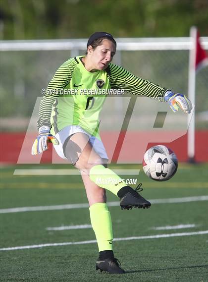 Thumbnail 2 in Rock Canyon vs Broomfield (CHSAA 5A 2nd Round) photogallery.