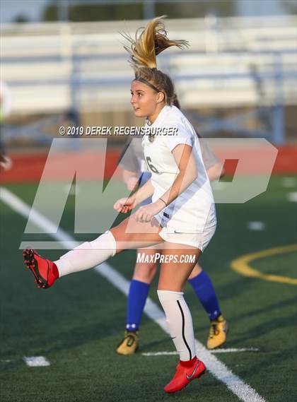 Thumbnail 3 in Rock Canyon vs Broomfield (CHSAA 5A 2nd Round) photogallery.