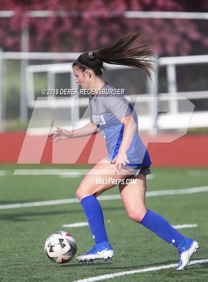 Thumbnail 1 in Rock Canyon vs Broomfield (CHSAA 5A 2nd Round) photogallery.