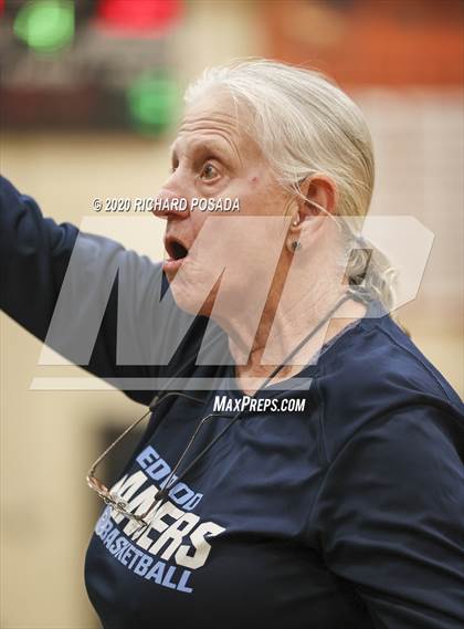 Thumbnail 1 in Selma vs. Redwood photogallery.