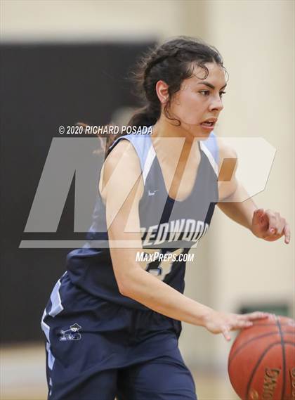 Thumbnail 2 in Selma vs. Redwood photogallery.