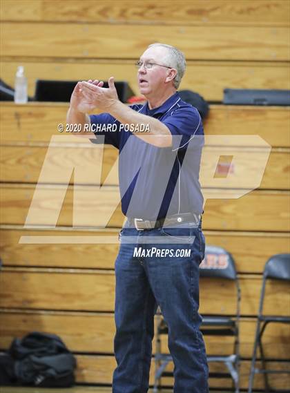 Thumbnail 2 in Selma vs. Redwood photogallery.
