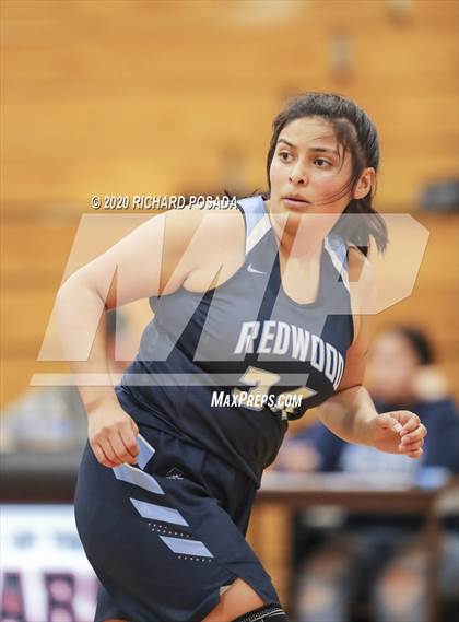 Thumbnail 3 in Selma vs. Redwood photogallery.