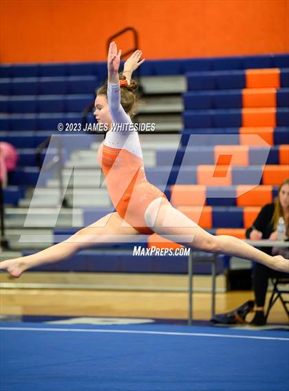 Thumbnail 1 in Hayfield Varsity Gymnastics @ West Springfield HS photogallery.