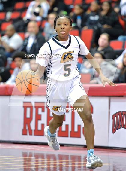 Thumbnail 2 in Clark vs Las Vegas (NIAA 4A State Final) photogallery.