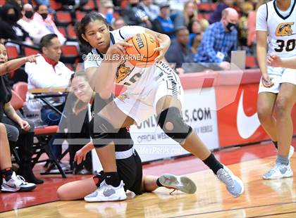 Thumbnail 1 in Clark vs Las Vegas (NIAA 4A State Final) photogallery.