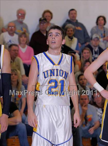 Thumbnail 2 in Venango Catholic vs Union (PIAA District 9 KSAC Final) photogallery.