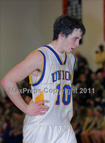 Thumbnail 2 in Venango Catholic vs Union (PIAA District 9 KSAC Final) photogallery.