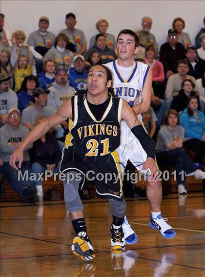 Thumbnail 1 in Venango Catholic vs Union (PIAA District 9 KSAC Final) photogallery.