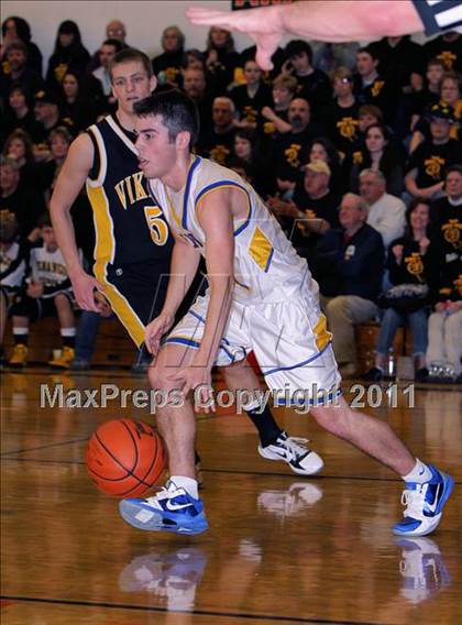 Thumbnail 2 in Venango Catholic vs Union (PIAA District 9 KSAC Final) photogallery.