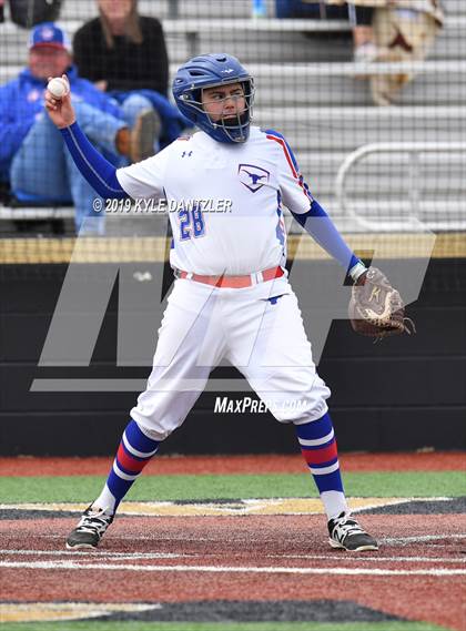 Thumbnail 1 in Graham vs Wichita Falls (Walker Stallcup Tournament) photogallery.