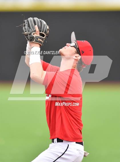 Thumbnail 1 in Graham vs Wichita Falls (Walker Stallcup Tournament) photogallery.