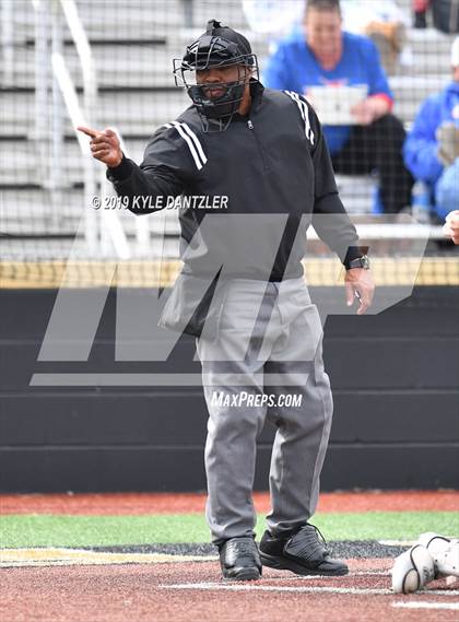 Thumbnail 1 in Graham vs Wichita Falls (Walker Stallcup Tournament) photogallery.
