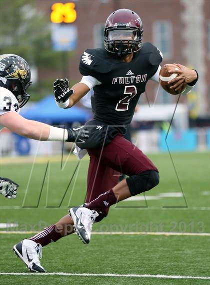 Thumbnail 3 in Giles County vs. Fulton (TSSAA Division I Class 4A BlueCross Bowl)  photogallery.