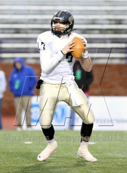 Thumbnail 1 in Giles County vs. Fulton (TSSAA Division I Class 4A BlueCross Bowl)  photogallery.