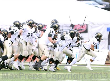 Thumbnail 1 in Giles County vs. Fulton (TSSAA Division I Class 4A BlueCross Bowl)  photogallery.
