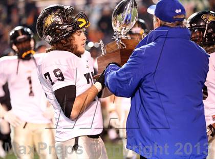 Thumbnail 1 in Giles County vs. Fulton (TSSAA Division I Class 4A BlueCross Bowl)  photogallery.