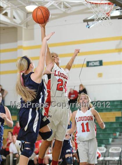 Thumbnail 2 in Loudon vs. Anderson County (Knoxville Catholic Pilot Tournament) photogallery.