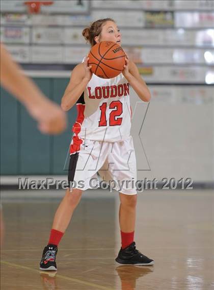 Thumbnail 3 in Loudon vs. Anderson County (Knoxville Catholic Pilot Tournament) photogallery.