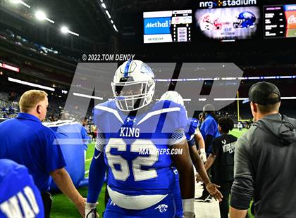 Thumbnail 3 in King vs. Katy (UIL 6A Div 2 Region 3 Finals) photogallery.