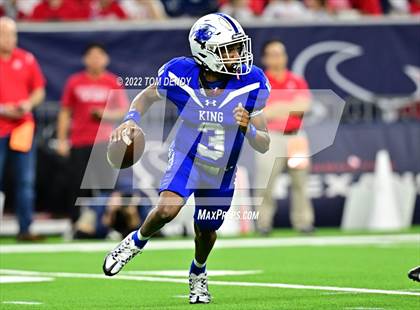 Thumbnail 2 in King vs. Katy (UIL 6A Div 2 Region 3 Finals) photogallery.