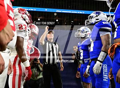 Thumbnail 2 in King vs. Katy (UIL 6A Div 2 Region 3 Finals) photogallery.