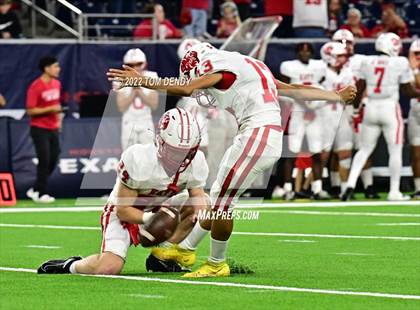 Thumbnail 3 in King vs. Katy (UIL 6A Div 2 Region 3 Finals) photogallery.