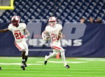 Thumbnail 2 in King vs. Katy (UIL 6A Div 2 Region 3 Finals) photogallery.