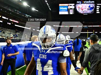 Thumbnail 1 in King vs. Katy (UIL 6A Div 2 Region 3 Finals) photogallery.