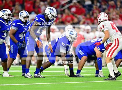 Thumbnail 3 in King vs. Katy (UIL 6A Div 2 Region 3 Finals) photogallery.