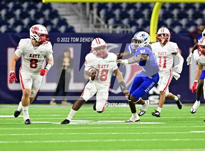 Thumbnail 2 in King vs. Katy (UIL 6A Div 2 Region 3 Finals) photogallery.