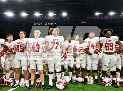 Thumbnail 3 in King vs. Katy (UIL 6A Div 2 Region 3 Finals) photogallery.