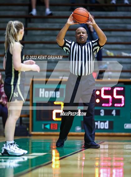 Thumbnail 2 in East Central vs Noblesville (Hall of Fame Classic) photogallery.