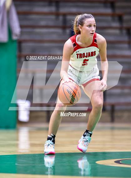 Thumbnail 3 in East Central vs Noblesville (Hall of Fame Classic) photogallery.