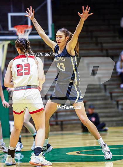Thumbnail 2 in East Central vs Noblesville (Hall of Fame Classic) photogallery.