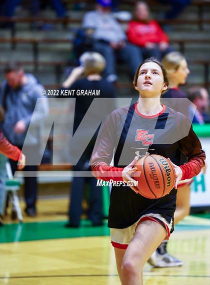 Thumbnail 2 in East Central vs Noblesville (Hall of Fame Classic) photogallery.