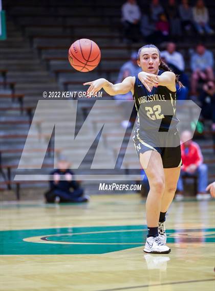 Thumbnail 2 in East Central vs Noblesville (Hall of Fame Classic) photogallery.