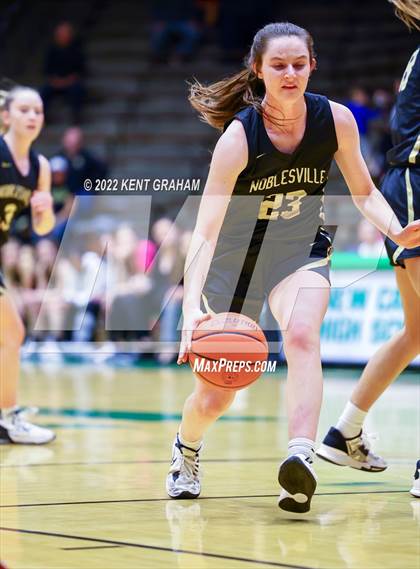 Thumbnail 2 in East Central vs Noblesville (Hall of Fame Classic) photogallery.