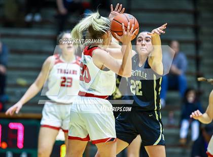 Thumbnail 3 in East Central vs Noblesville (Hall of Fame Classic) photogallery.