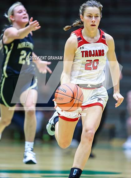 Thumbnail 2 in East Central vs Noblesville (Hall of Fame Classic) photogallery.