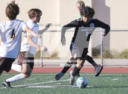Thumbnail 3 in Mission Vista vs. Francis Parker (Patriot Cup) photogallery.