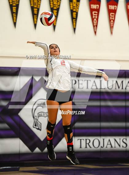 Thumbnail 2 in Montgomery @ Petaluma photogallery.