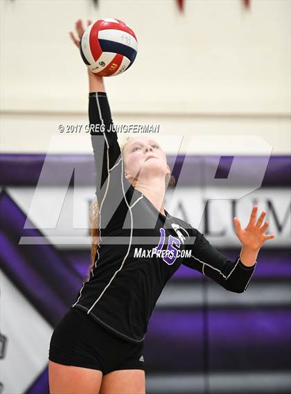 Thumbnail 1 in Montgomery @ Petaluma photogallery.