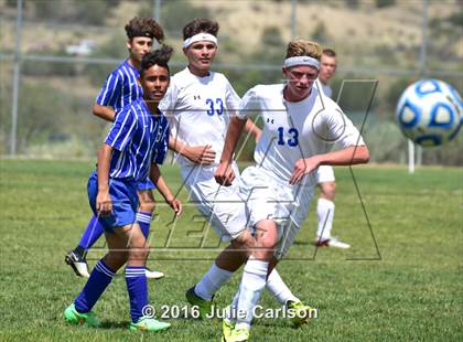 Thumbnail 1 in Bloomfield vs Lovington (Aztec Invitational) photogallery.