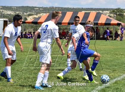 Thumbnail 1 in Bloomfield vs Lovington (Aztec Invitational) photogallery.