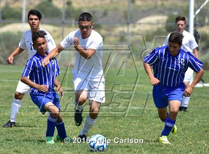 Thumbnail 3 in Bloomfield vs Lovington (Aztec Invitational) photogallery.