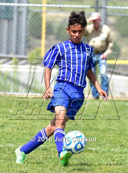 Thumbnail 1 in Bloomfield vs Lovington (Aztec Invitational) photogallery.