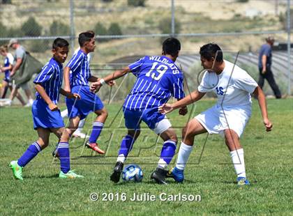 Thumbnail 1 in Bloomfield vs Lovington (Aztec Invitational) photogallery.